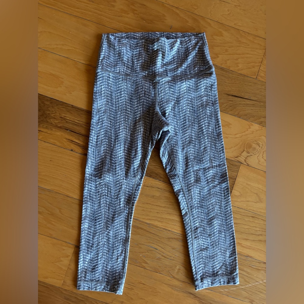 Lululemon Wunder Under Crop (Hi-Rise) *21" - Picture 3 of 9
